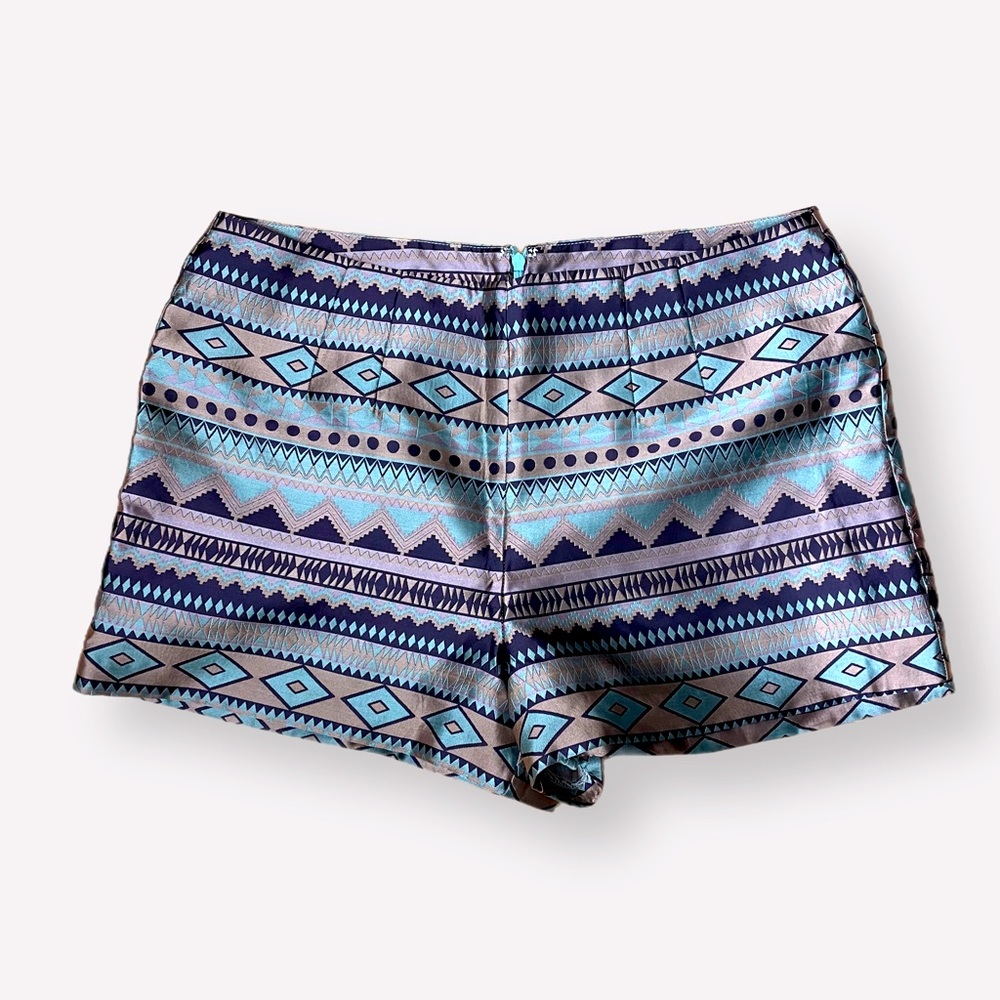 LOVE21 | Tribal Satin Sheen Shorts | M |